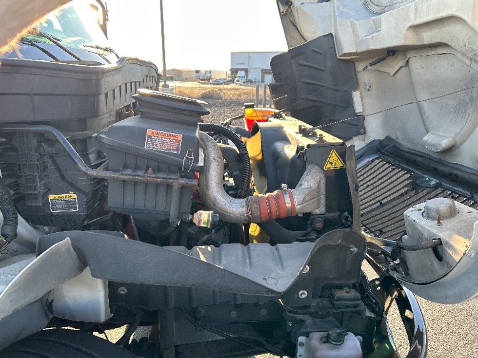 Medium Duty Box Truck-Light and Medium Duty Trucks-International-2020-MV607-Pasco-WA-164,940\n\t\tmiles-$ 53,250 - Image 23