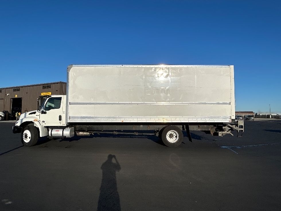Medium Duty Box Truck-Light and Medium Duty Trucks-International-2020-MV607-Pasco-WA-164,940\n\t\tmiles-$ 53,250 - Image 4