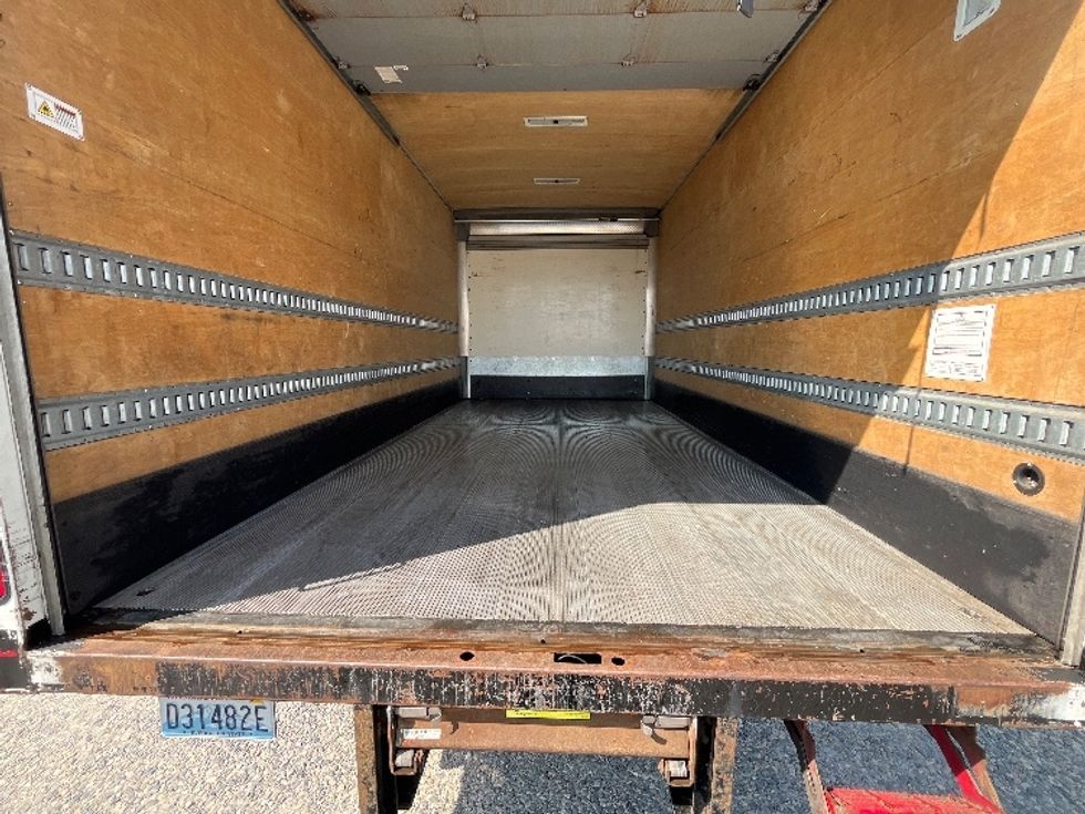 Medium Duty Box Truck-Light and Medium Duty Trucks-International-2020-MV607-Pasco-WA-181,368\n\t\tmiles-$ 39,500 - Image 10