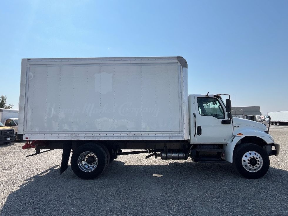 Medium Duty Box Truck-Light and Medium Duty Trucks-International-2020-MV607-Pasco-WA-181,368\n\t\tmiles-$ 39,500 - Image 15