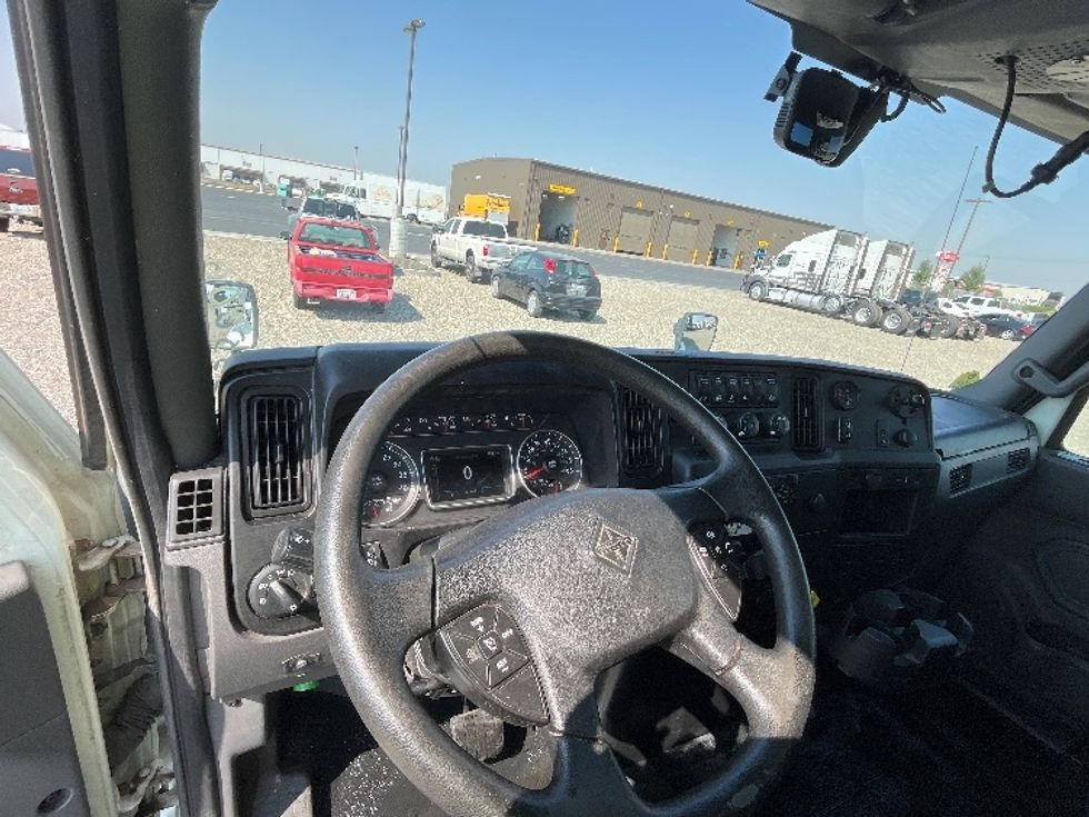 Medium Duty Box Truck-Light and Medium Duty Trucks-International-2020-MV607-Pasco-WA-181,368\n\t\tmiles-$ 39,500 - Image 17