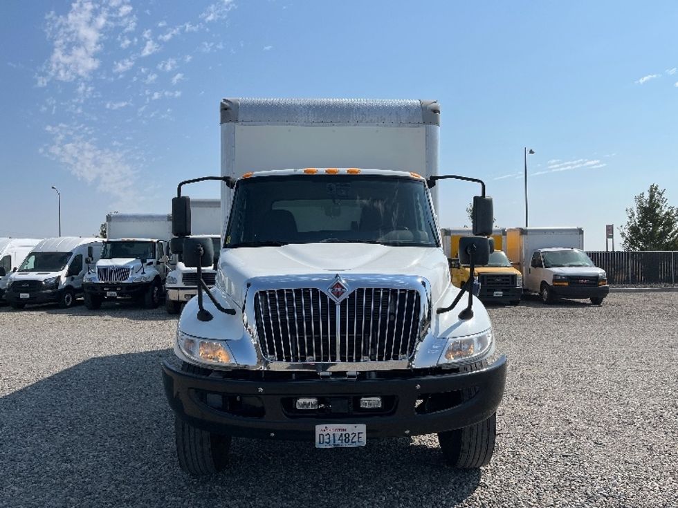 Medium Duty Box Truck-Light and Medium Duty Trucks-International-2020-MV607-Pasco-WA-181,368\n\t\tmiles-$ 39,500 - Image 2