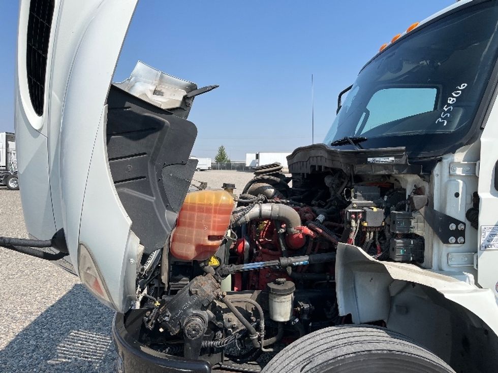 Medium Duty Box Truck-Light and Medium Duty Trucks-International-2020-MV607-Pasco-WA-181,368\n\t\tmiles-$ 39,500 - Image 24