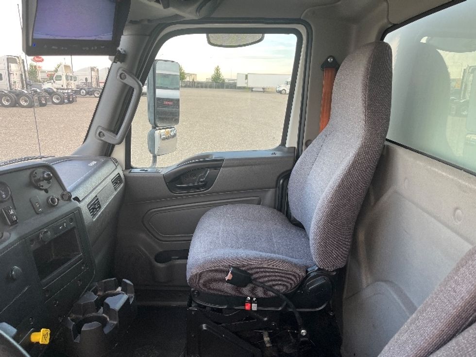 Medium Duty Box Truck-Light and Medium Duty Trucks-International-2020-MV607-Pasco-WA-181,371\n\t\tmiles-$ 39,500 - Image 19