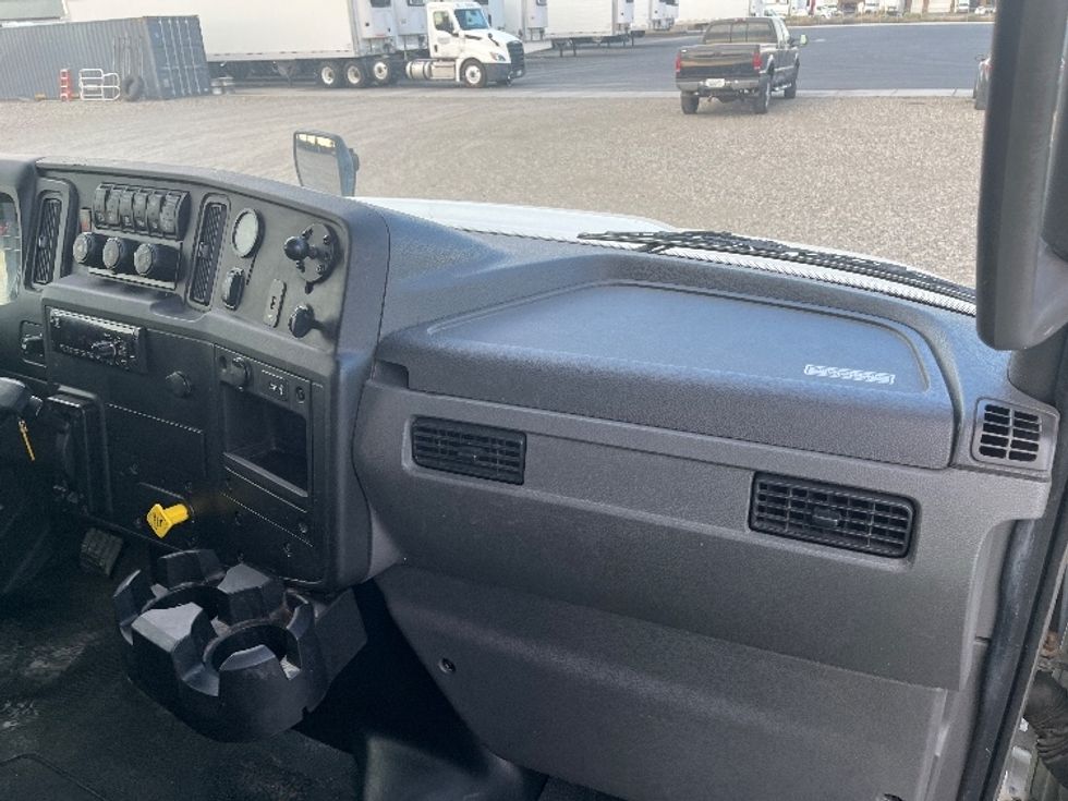 Medium Duty Box Truck-Light and Medium Duty Trucks-International-2020-MV607-Pasco-WA-181,371\n\t\tmiles-$ 39,500 - Image 21