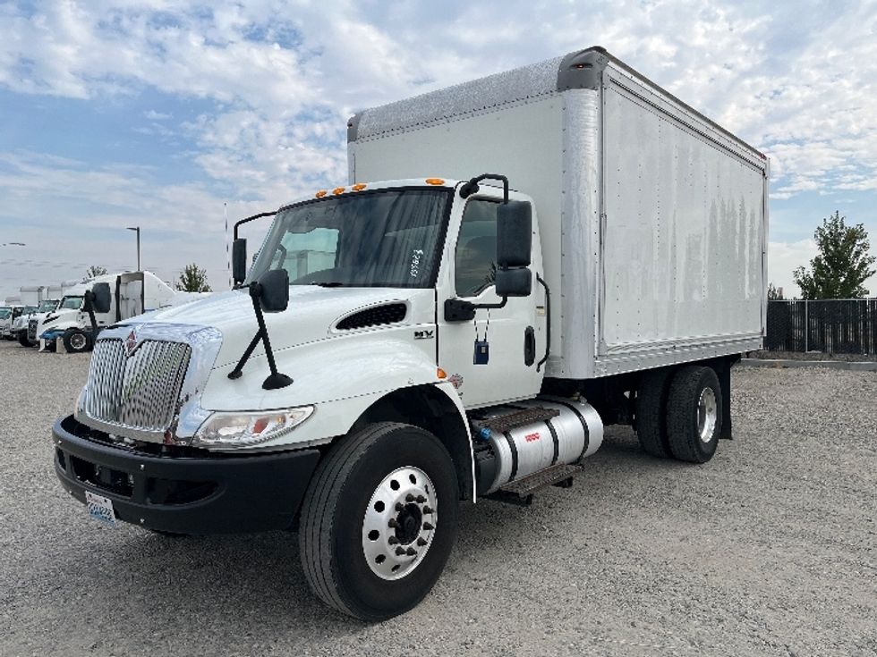 Medium Duty Box Truck-Light and Medium Duty Trucks-International-2020-MV607-Pasco-WA-181,371\n\t\tmiles-$ 39,500 - Image 3