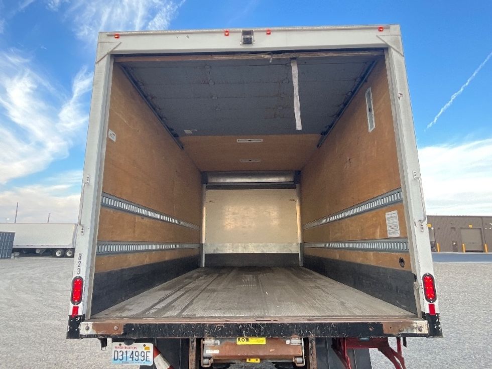 Medium Duty Box Truck-Light and Medium Duty Trucks-International-2020-MV607-Pasco-WA-181,371\n\t\tmiles-$ 39,500 - Image 8