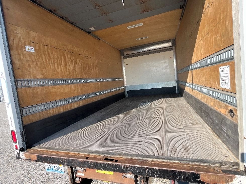 Medium Duty Box Truck-Light and Medium Duty Trucks-International-2020-MV607-Pasco-WA-195,606\n\t\tmiles-$ 39,250 - Image 10