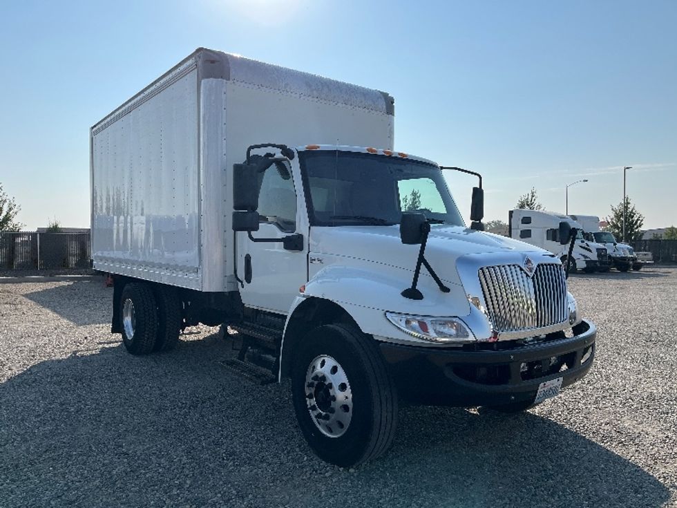Medium Duty Box Truck-Light and Medium Duty Trucks-International-2020-MV607-Pasco-WA-231,648\n\t\tmiles-$ 34,250 - Image 1