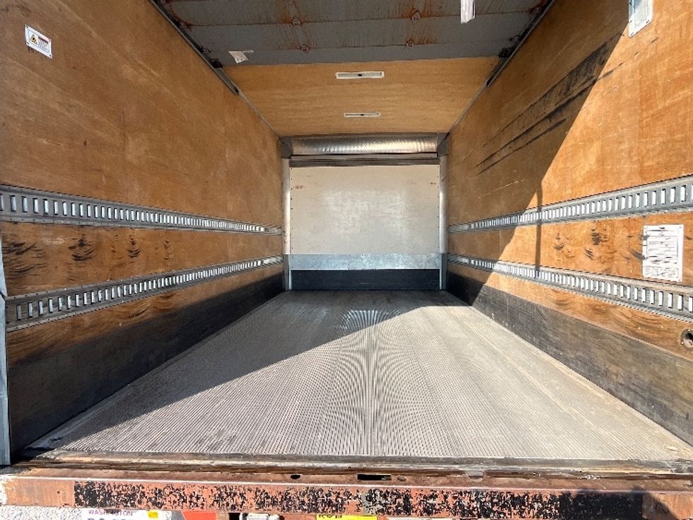 Medium Duty Box Truck-Light and Medium Duty Trucks-International-2020-MV607-Pasco-WA-231,648\n\t\tmiles-$ 34,250 - Image 10