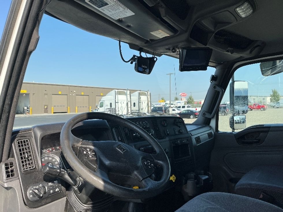 Medium Duty Box Truck-Light and Medium Duty Trucks-International-2020-MV607-Pasco-WA-231,648\n\t\tmiles-$ 34,250 - Image 17
