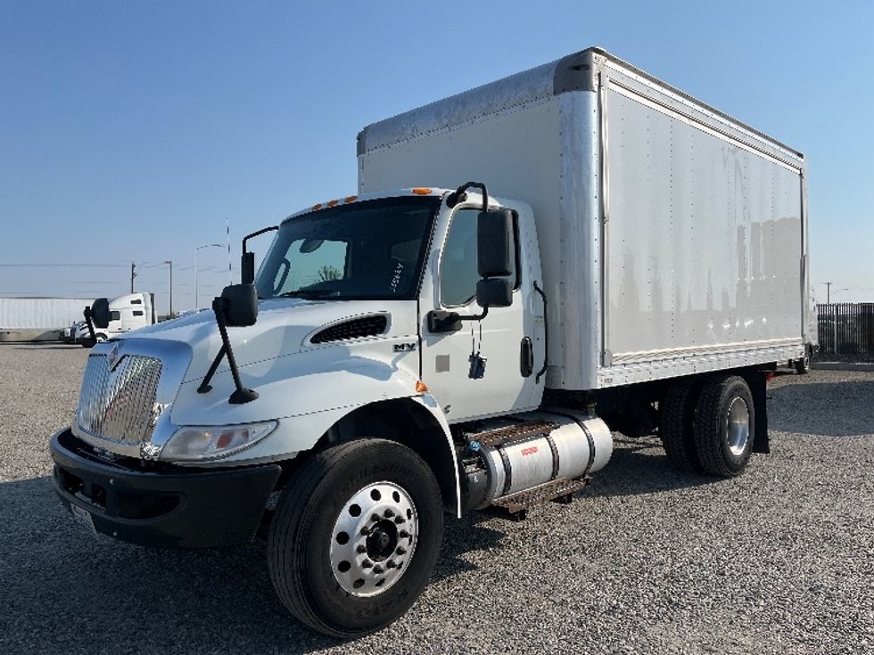 Medium Duty Box Truck-Light and Medium Duty Trucks-International-2020-MV607-Pasco-WA-231,648\n\t\tmiles-$ 34,250 - Image 3
