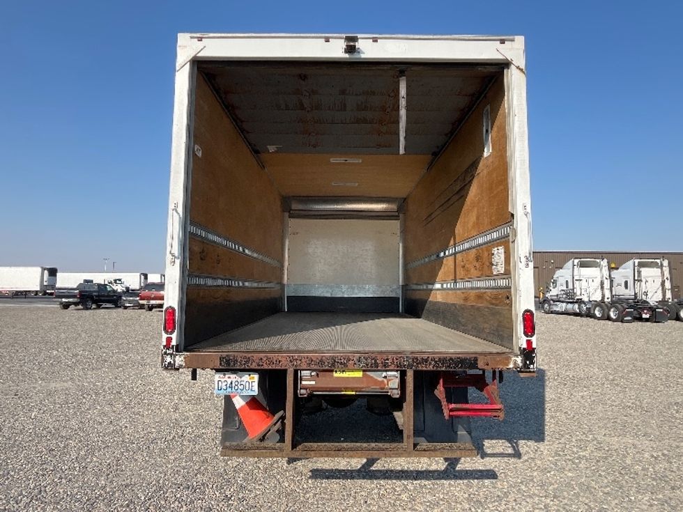 Medium Duty Box Truck-Light and Medium Duty Trucks-International-2020-MV607-Pasco-WA-231,648\n\t\tmiles-$ 34,250 - Image 8