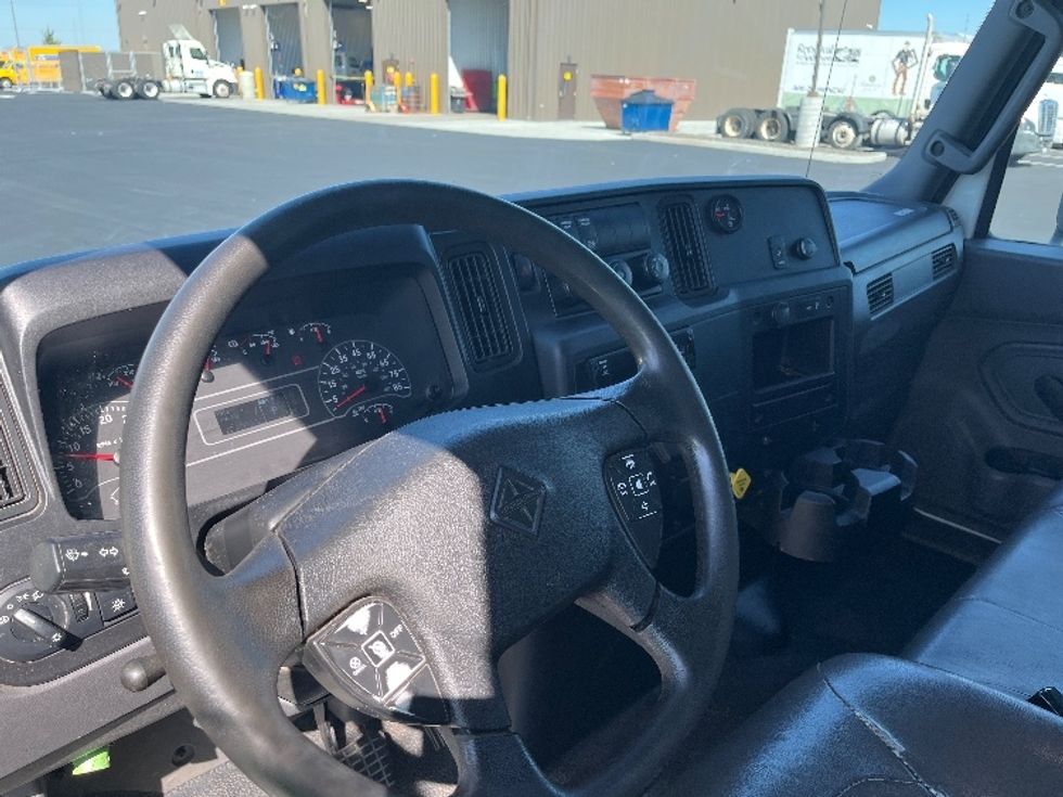 Medium Duty Box Truck-Light and Medium Duty Trucks-International-2020-MV607-Pasco-WA-326,322\n\t\tmiles-$ 21,750 - Image 17