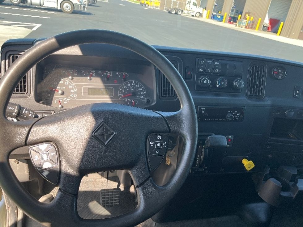Medium Duty Box Truck-Light and Medium Duty Trucks-International-2020-MV607-Pasco-WA-326,322\n\t\tmiles-$ 21,750 - Image 18