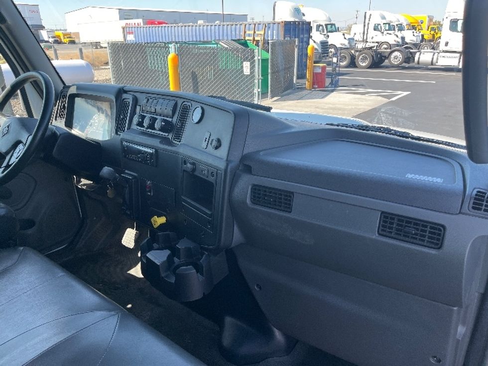 Medium Duty Box Truck-Light and Medium Duty Trucks-International-2020-MV607-Pasco-WA-326,322\n\t\tmiles-$ 21,750 - Image 20