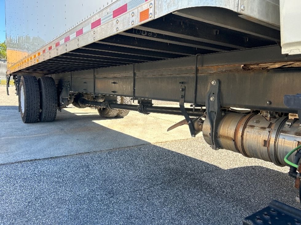 Medium Duty Box Truck-Light and Medium Duty Trucks-International-2020-MV607-Pell City-AL-152,050\n\t\tmiles-$ 63,000 - Image 14
