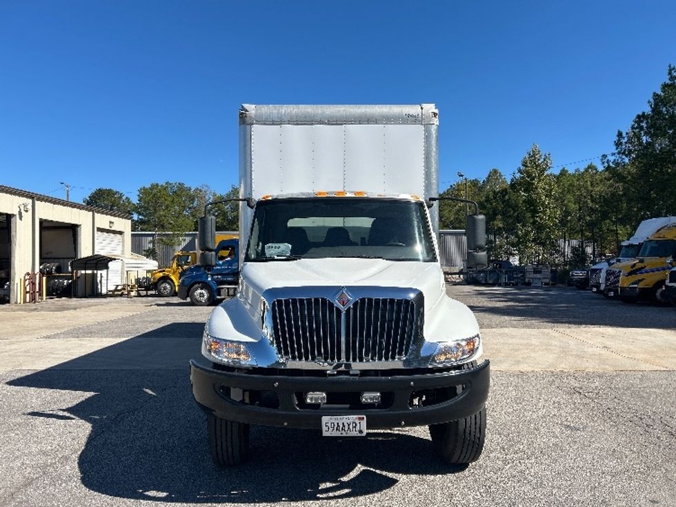 Medium Duty Box Truck-Light and Medium Duty Trucks-International-2020-MV607-Pell City-AL-152,050\n\t\tmiles-$ 63,000 - Image 2