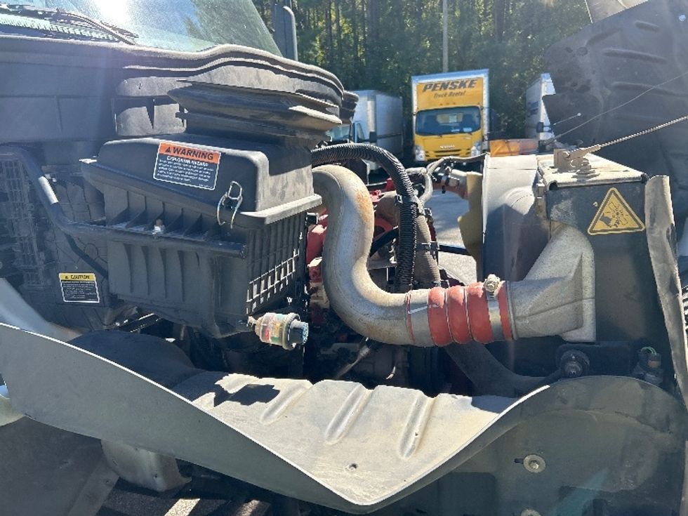 Medium Duty Box Truck-Light and Medium Duty Trucks-International-2020-MV607-Pell City-AL-152,050\n\t\tmiles-$ 63,000 - Image 23