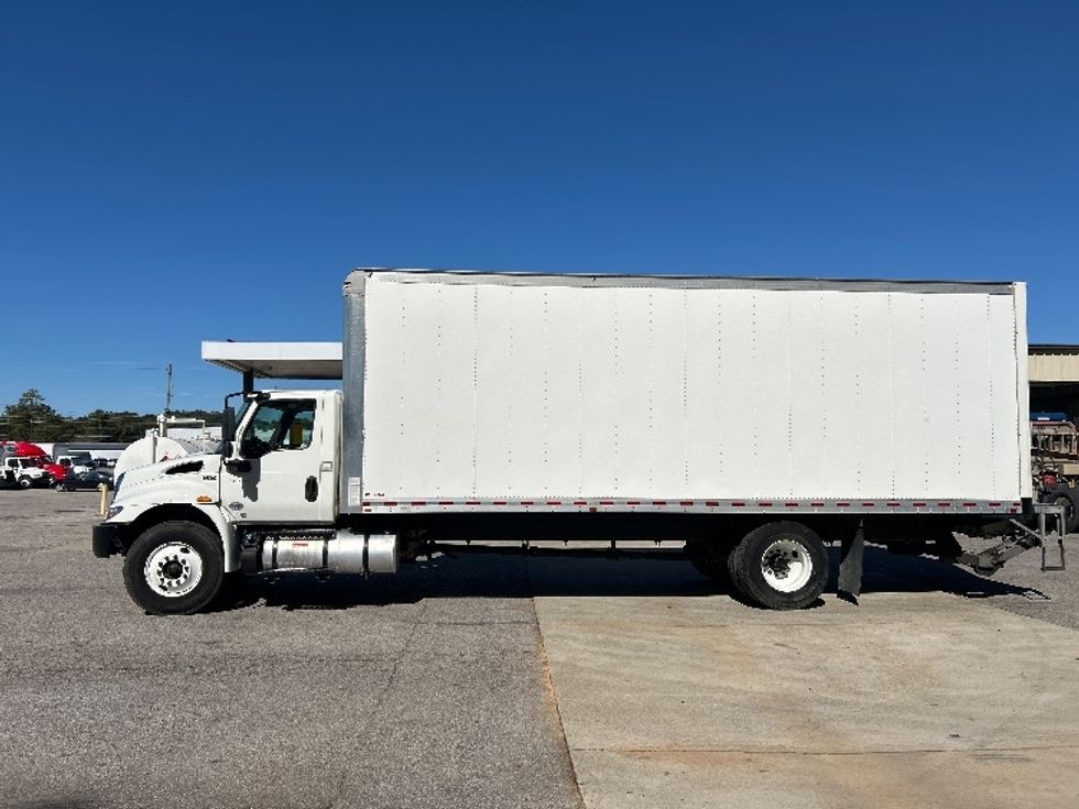 Medium Duty Box Truck-Light and Medium Duty Trucks-International-2020-MV607-Pell City-AL-152,050\n\t\tmiles-$ 63,000 - Image 4