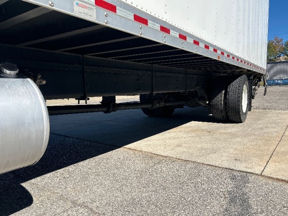 Medium Duty Box Truck-Light and Medium Duty Trucks-International-2020-MV607-Pell City-AL-152,050\n\t\tmiles-$ 63,000 - Image 5