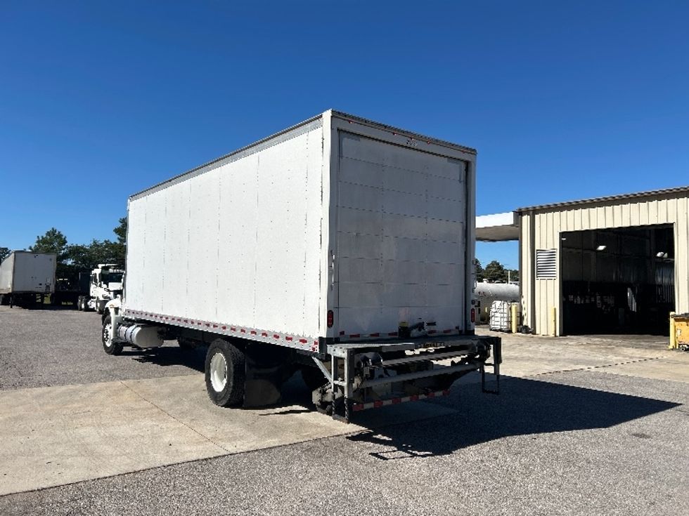 Medium Duty Box Truck-Light and Medium Duty Trucks-International-2020-MV607-Pell City-AL-152,050\n\t\tmiles-$ 63,000 - Image 6