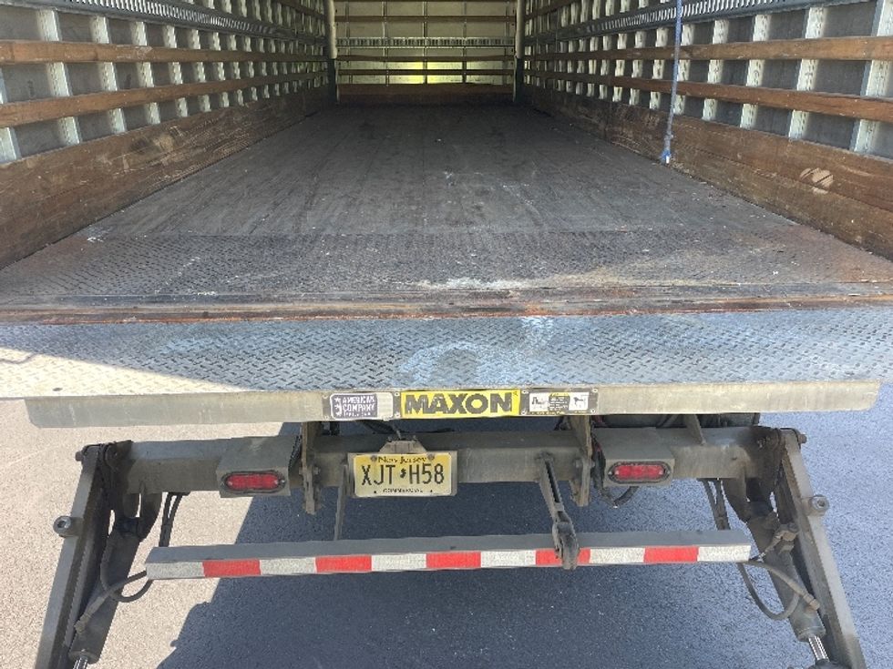 Medium Duty Box Truck-Light and Medium Duty Trucks-International-2020-MV607-Pennsauken-NJ-178,248\n\t\tmiles-$ 49,250 - Image 10