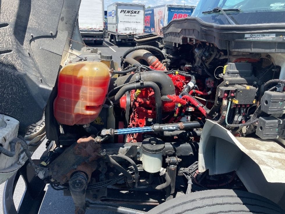 Medium Duty Box Truck-Light and Medium Duty Trucks-International-2020-MV607-Pennsauken-NJ-178,248\n\t\tmiles-$ 49,250 - Image 24