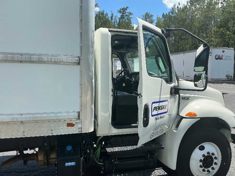 Medium Duty Box Truck-Light and Medium Duty Trucks-International-2020-MV607-Pensacola-FL-110,261\n\t\tmiles-$ 65,250 - Image 20
