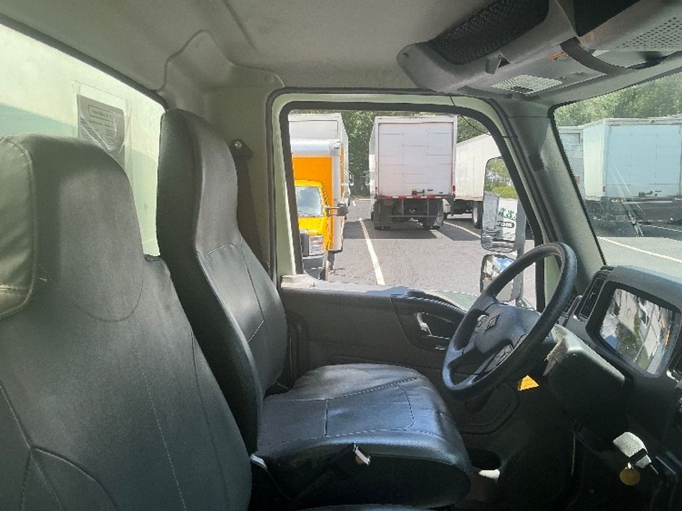 Medium Duty Box Truck-Light and Medium Duty Trucks-International-2020-MV607-Pensacola-FL-110,261\n\t\tmiles-$ 65,250 - Image 22