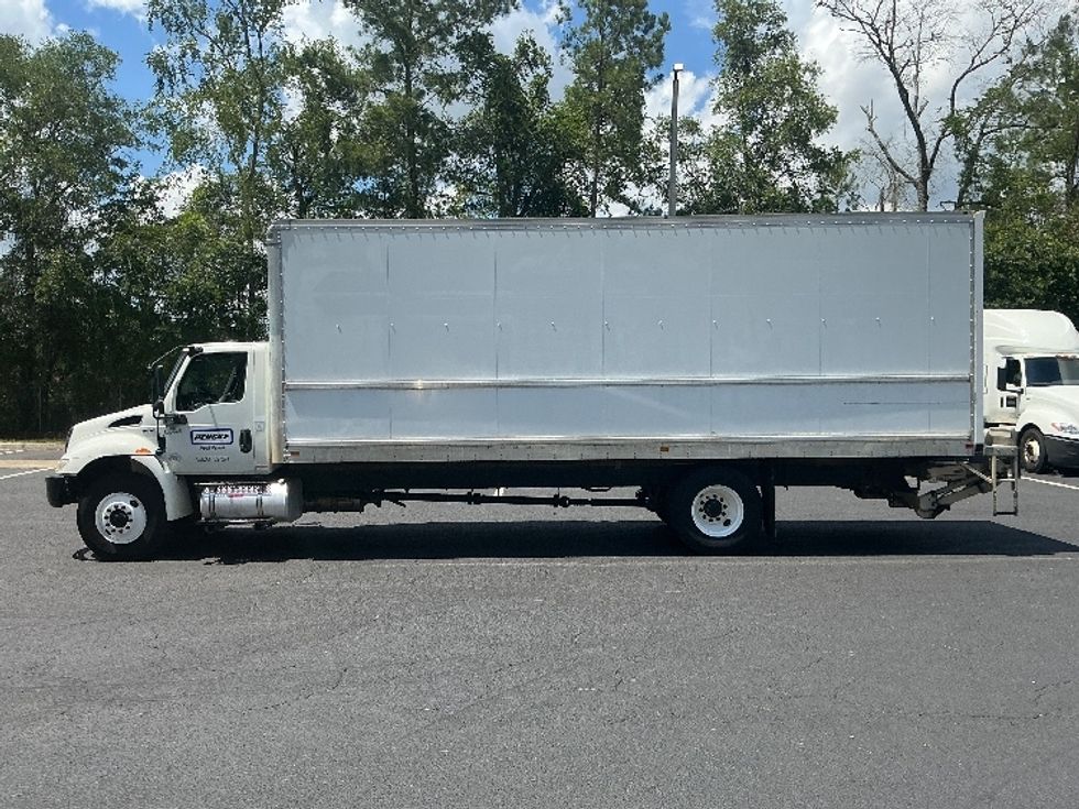 Medium Duty Box Truck-Light and Medium Duty Trucks-International-2020-MV607-Pensacola-FL-110,261\n\t\tmiles-$ 65,250 - Image 4
