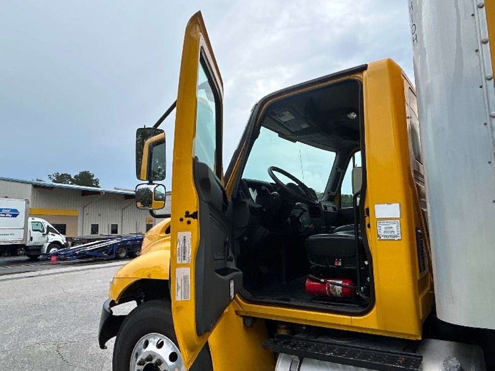 Medium Duty Box Truck-Light and Medium Duty Trucks-International-2020-MV607-Pensacola-FL-177,254\n\t\tmiles-$ 49,250 - Image 16