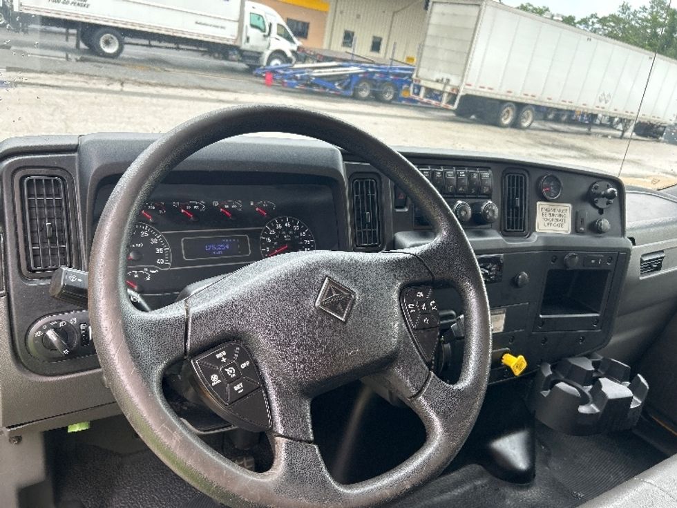 Medium Duty Box Truck-Light and Medium Duty Trucks-International-2020-MV607-Pensacola-FL-177,254\n\t\tmiles-$ 49,250 - Image 18