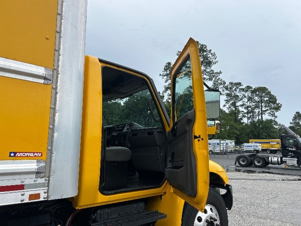 Medium Duty Box Truck-Light and Medium Duty Trucks-International-2020-MV607-Pensacola-FL-177,254\n\t\tmiles-$ 49,250 - Image 20