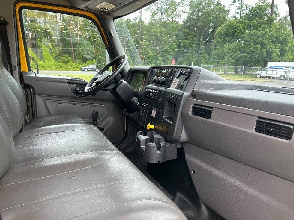 Medium Duty Box Truck-Light and Medium Duty Trucks-International-2020-MV607-Pensacola-FL-177,254\n\t\tmiles-$ 49,250 - Image 22