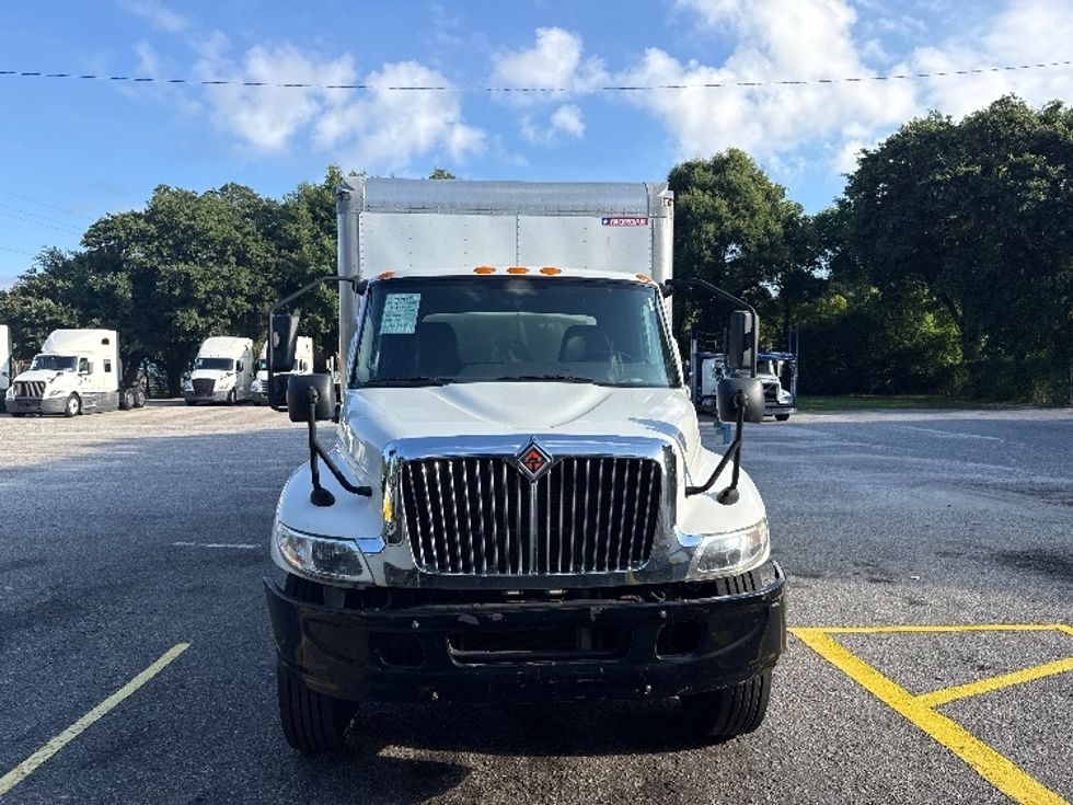 Medium Duty Box Truck-Light and Medium Duty Trucks-International-2020-MV607-Pensacola-FL-205,859\n\t\tmiles-$ 41,250 - Image 2
