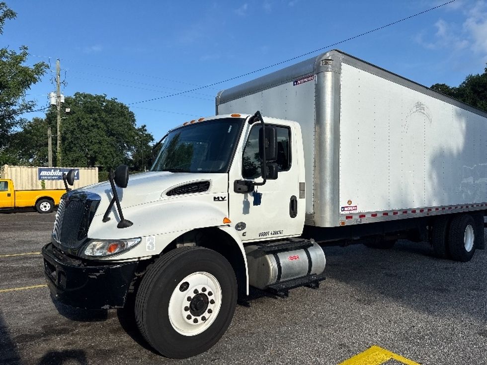 Medium Duty Box Truck-Light and Medium Duty Trucks-International-2020-MV607-Pensacola-FL-205,859\n\t\tmiles-$ 41,250 - Image 3