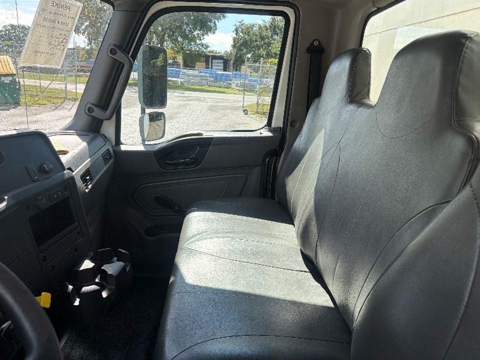 Medium Duty Box Truck-Light and Medium Duty Trucks-International-2020-MV607-Pensacola-FL-313,294\n\t\tmiles-$ 32,000 - Image 19