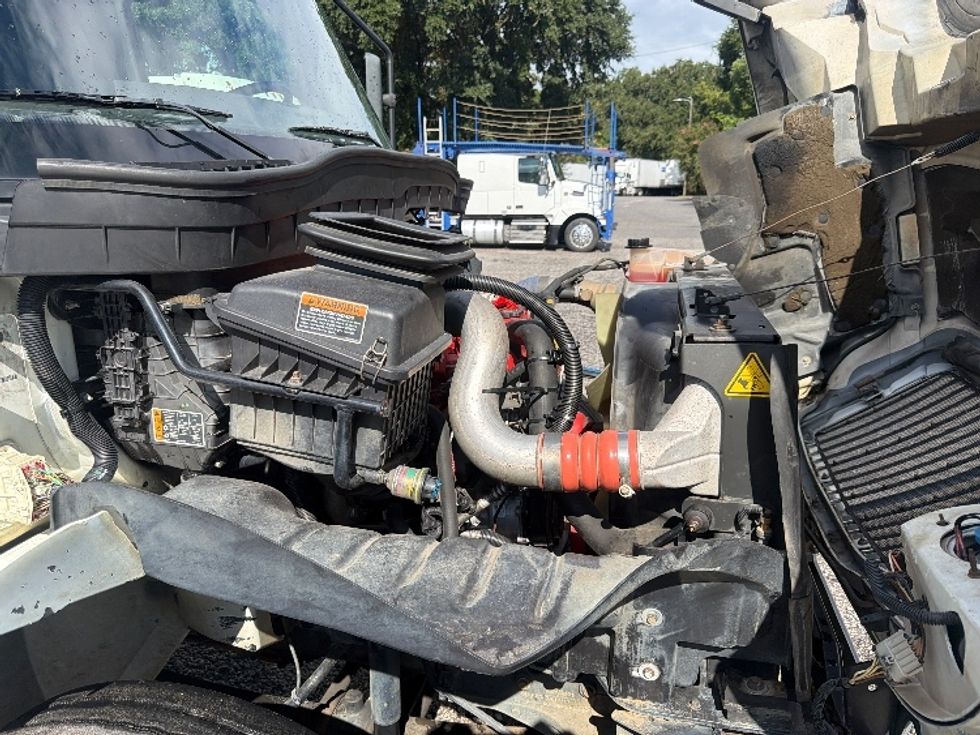 Medium Duty Box Truck-Light and Medium Duty Trucks-International-2020-MV607-Pensacola-FL-313,294\n\t\tmiles-$ 32,000 - Image 24