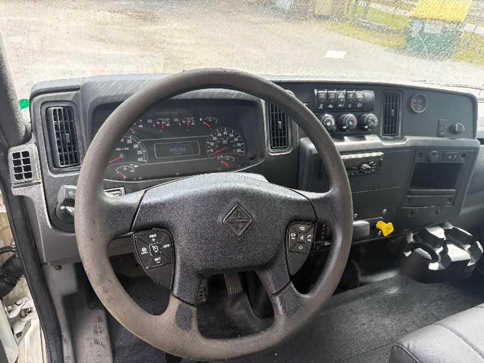 Medium Duty Box Truck-Light and Medium Duty Trucks-International-2020-MV607-Pensacola-FL-345,782\n\t\tmiles-$ 26,500 - Image 17