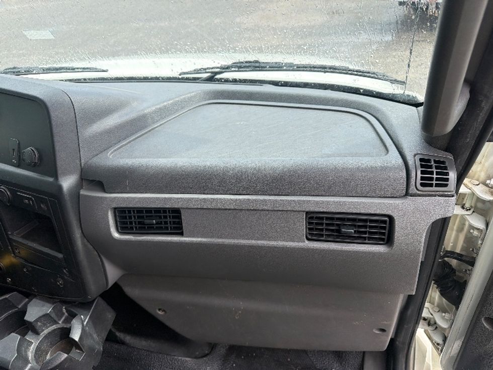 Medium Duty Box Truck-Light and Medium Duty Trucks-International-2020-MV607-Pensacola-FL-345,782\n\t\tmiles-$ 26,500 - Image 21