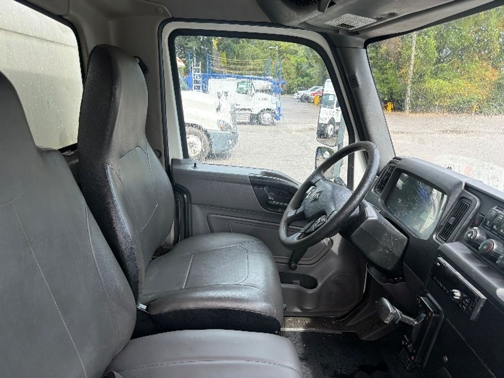 Medium Duty Box Truck-Light and Medium Duty Trucks-International-2020-MV607-Pensacola-FL-345,782\n\t\tmiles-$ 26,500 - Image 22