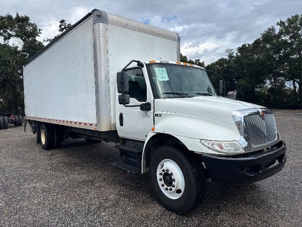 Medium Duty Box Truck-Light and Medium Duty Trucks-International-2020-MV607-Pensacola-FL-406,518\n\t\tmiles-$ 23,000 - Image 1