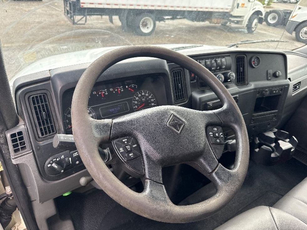 Medium Duty Box Truck-Light and Medium Duty Trucks-International-2020-MV607-Pensacola-FL-406,518\n\t\tmiles-$ 23,000 - Image 16