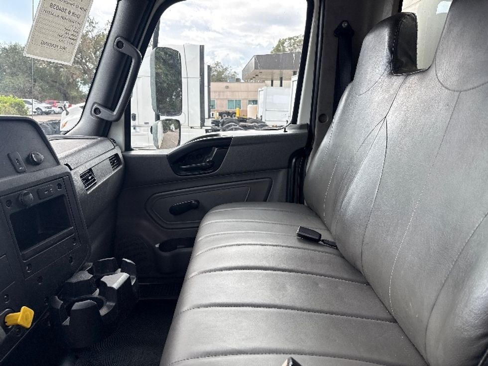 Medium Duty Box Truck-Light and Medium Duty Trucks-International-2020-MV607-Pensacola-FL-406,518\n\t\tmiles-$ 23,000 - Image 18