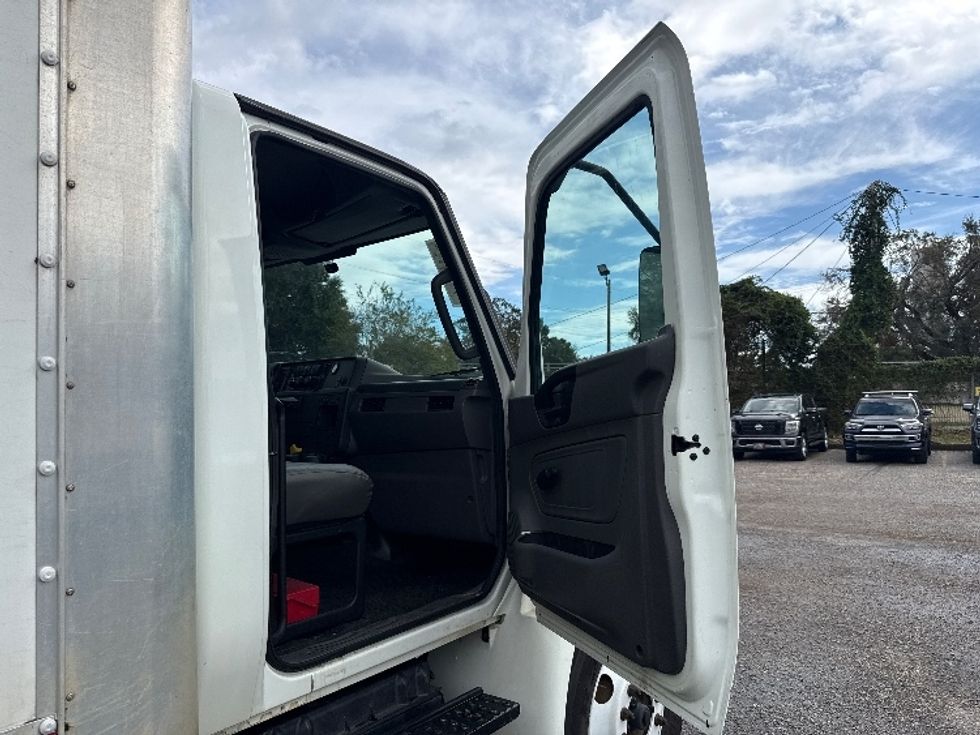 Medium Duty Box Truck-Light and Medium Duty Trucks-International-2020-MV607-Pensacola-FL-406,518\n\t\tmiles-$ 23,000 - Image 19