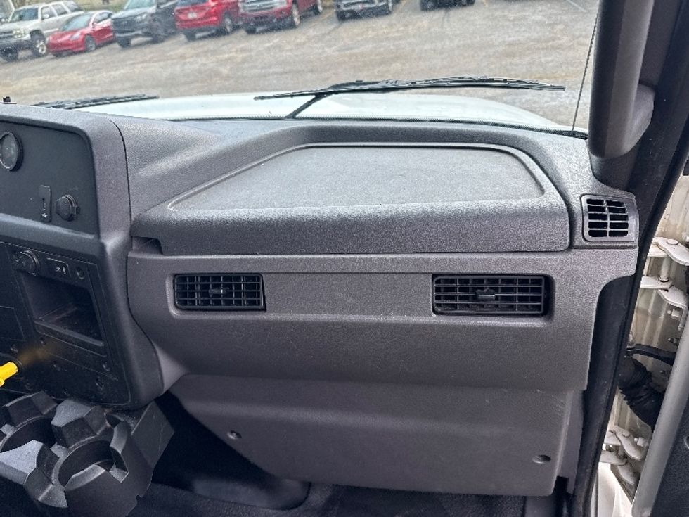 Medium Duty Box Truck-Light and Medium Duty Trucks-International-2020-MV607-Pensacola-FL-406,518\n\t\tmiles-$ 23,000 - Image 20