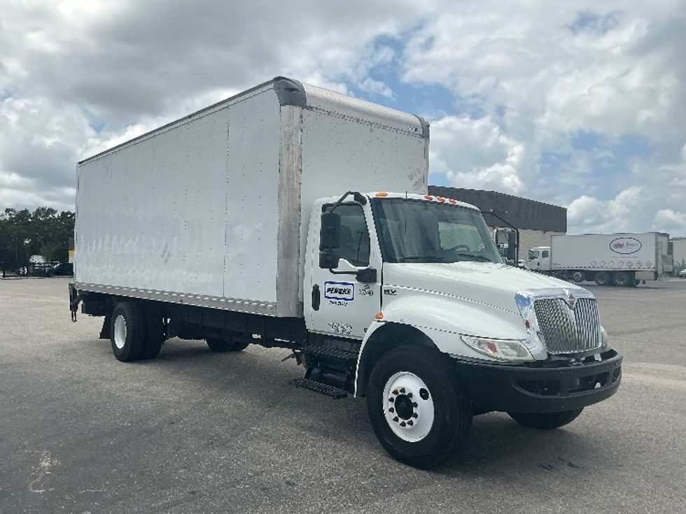 Medium Duty Box Truck-Light and Medium Duty Trucks-International-2020-MV607-Pensacola-FL-95,007\n\t\tmiles-$ 60,750 - Image 1