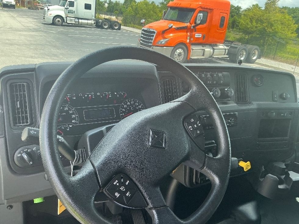 Medium Duty Box Truck-Light and Medium Duty Trucks-International-2020-MV607-Pensacola-FL-95,007\n\t\tmiles-$ 60,750 - Image 18