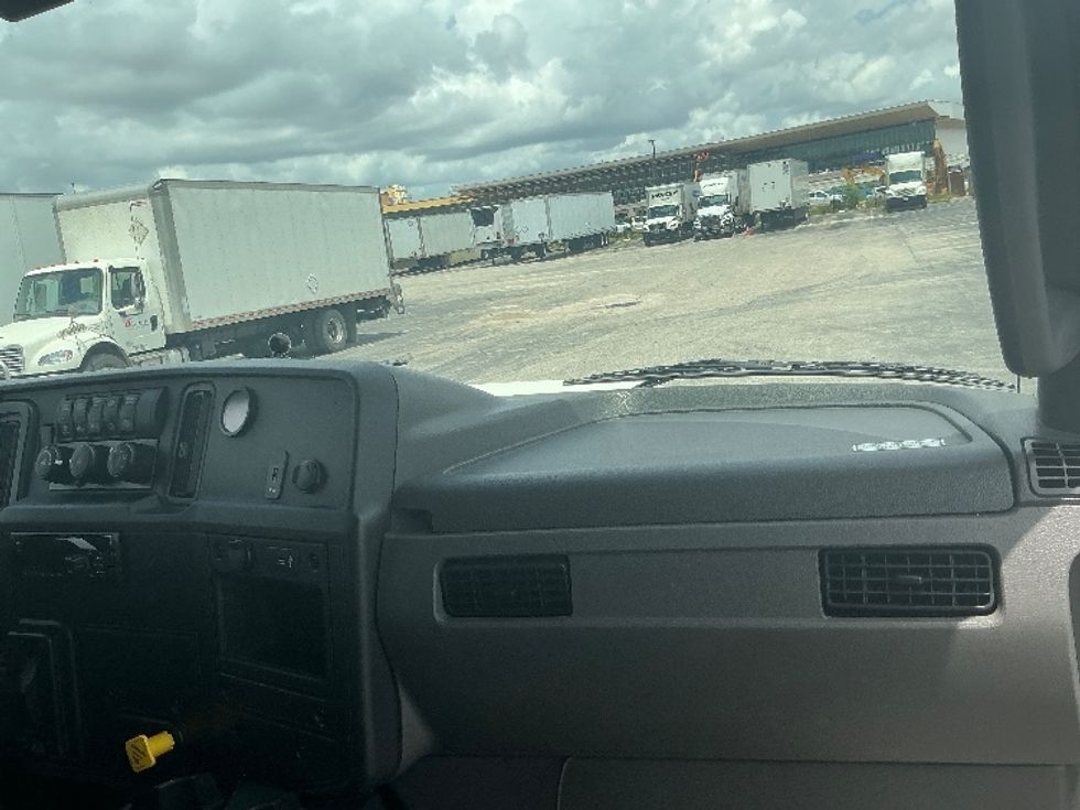 Medium Duty Box Truck-Light and Medium Duty Trucks-International-2020-MV607-Pensacola-FL-95,007\n\t\tmiles-$ 60,750 - Image 21